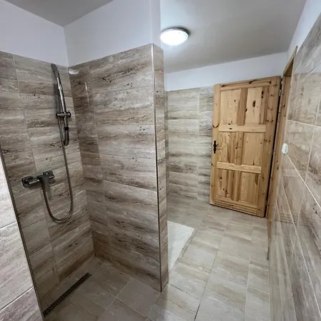 Apartmanhotel Rodinna Farma Sedmikraska Sněžné
